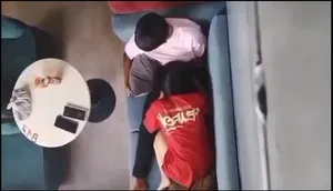 Quay lén eny liếm bú cho nhân tình nơi công cộng